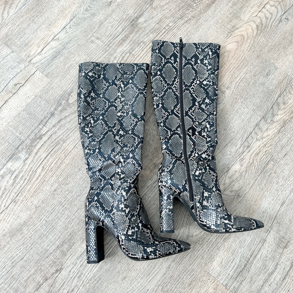 Forever 21 dark Python knee high boots size 6.